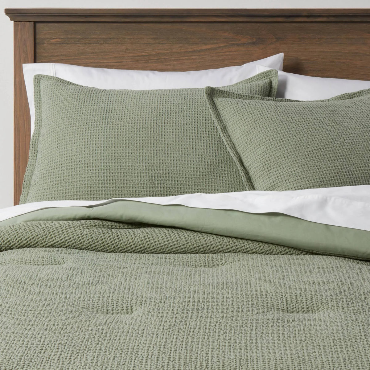 Sage Green Waffle Weave Comforter & Sham Set A49344