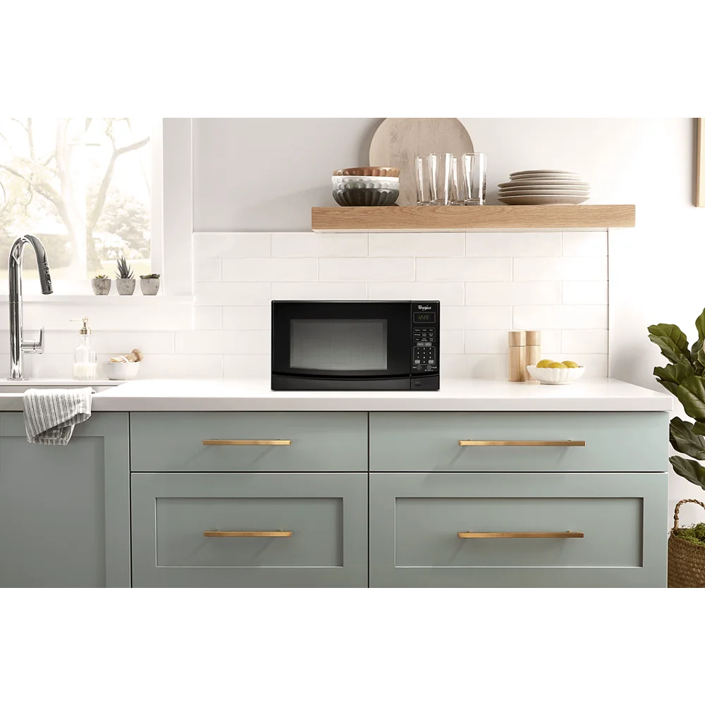 0.7 cu ft 700W Microwave P78654