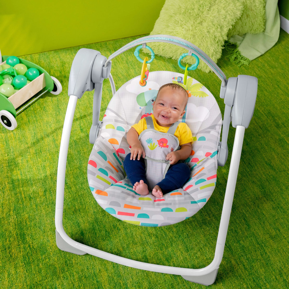 Portable Compact Baby Swing with Toys F691