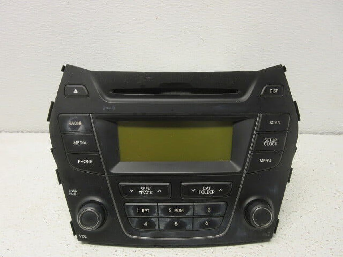 Pre-Owned Hyundai Santa Fe AM FM CD Mp3 Radio Receiver C584