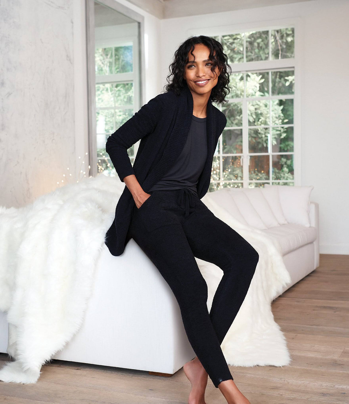 Black Circle Cardi E949021