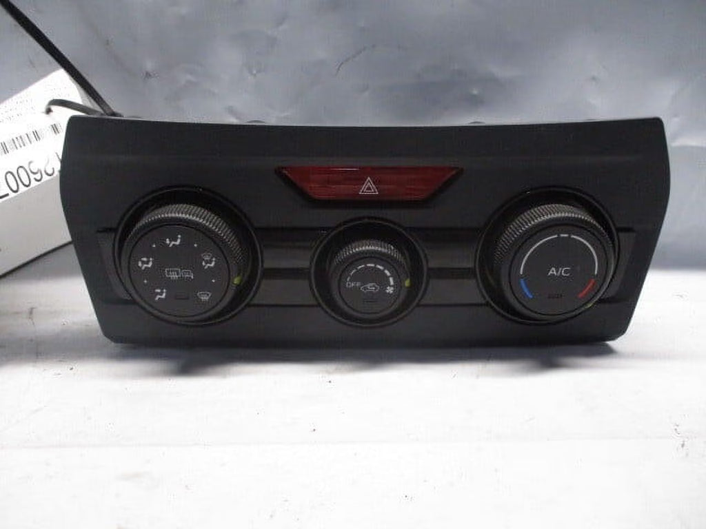Pre-Owned Subaru Impreza AC Heater Temperature Control Unit E794933