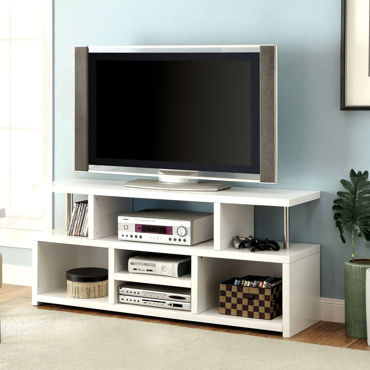 White TV Console V5719